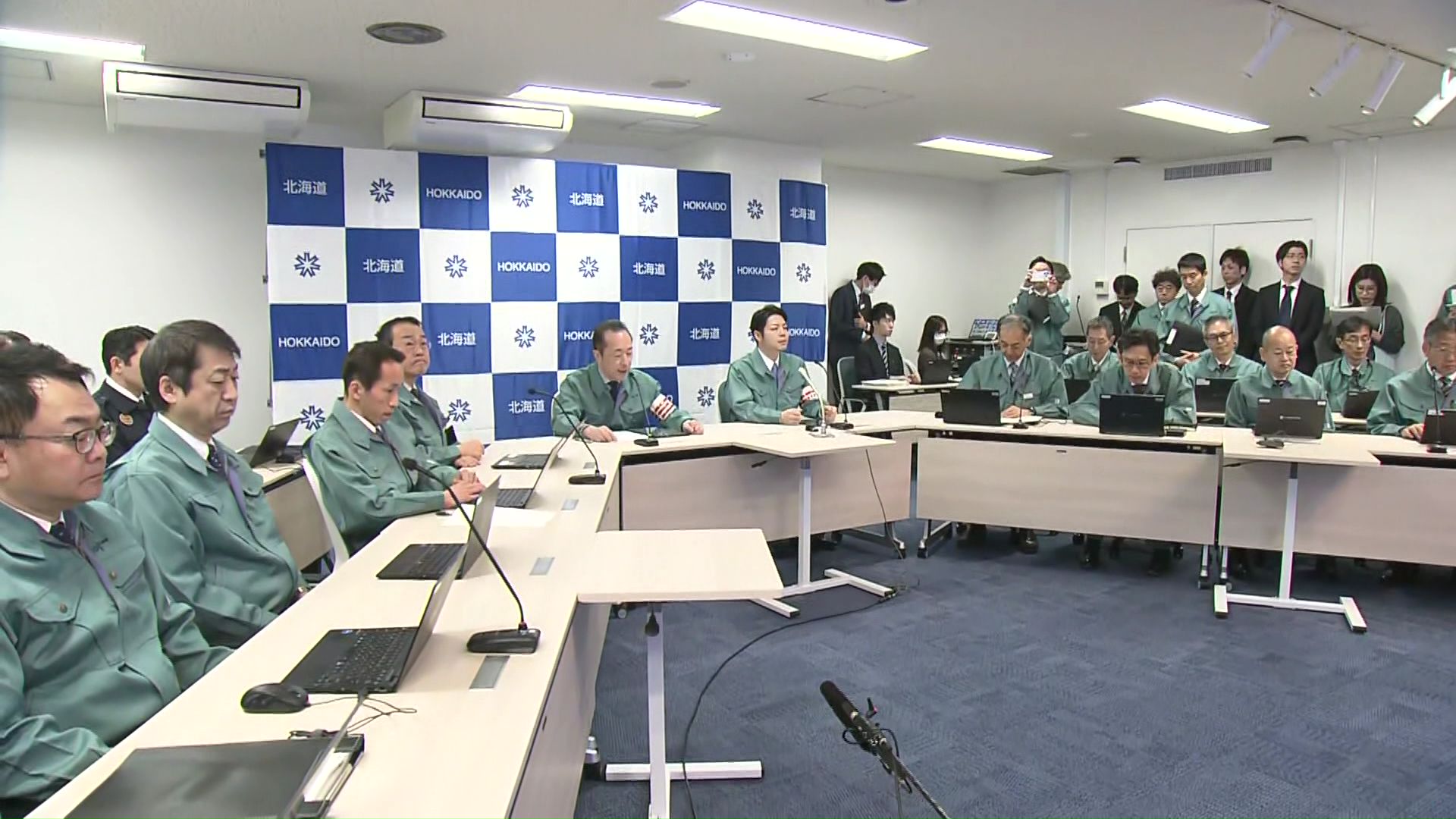 北海道庁での対策本部会議の様子(午前8時ごろ)