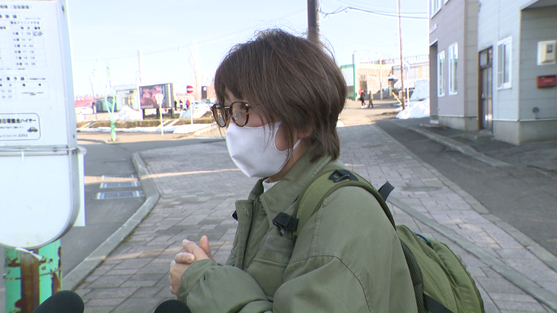 実質的な値上がりに厳しいと話す通勤客