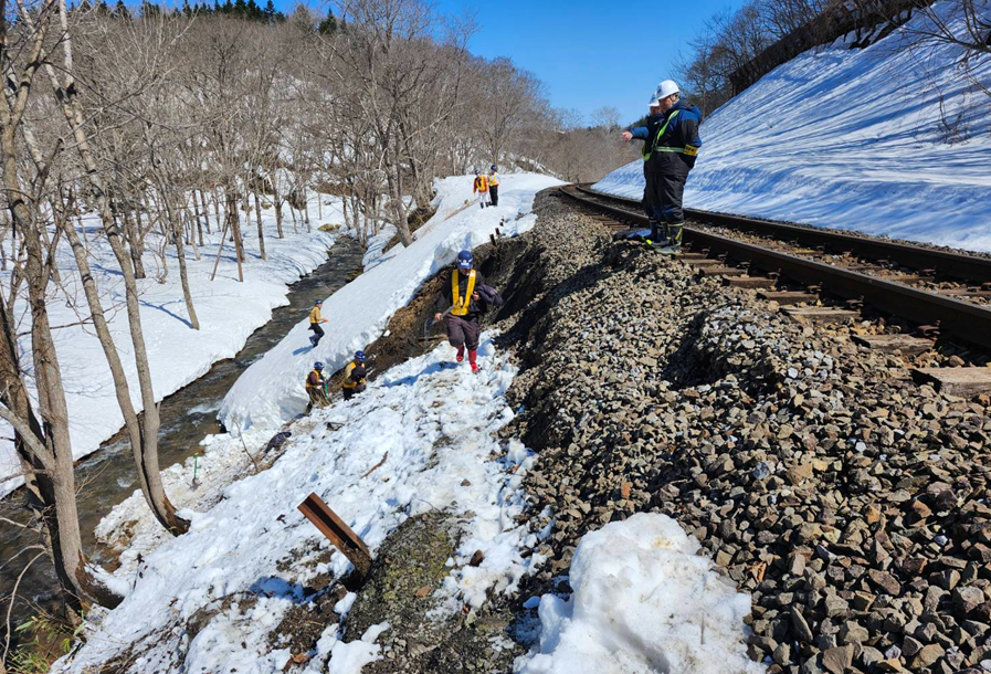 JR函館線の盛り土が浸食した現場 4月1日午後0時30分時点【画像提供:JR北海道】