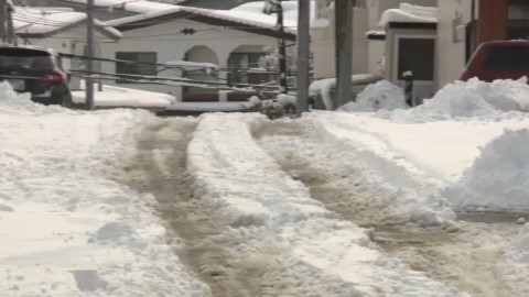 一転して雪道に…日中は気温が上昇へ