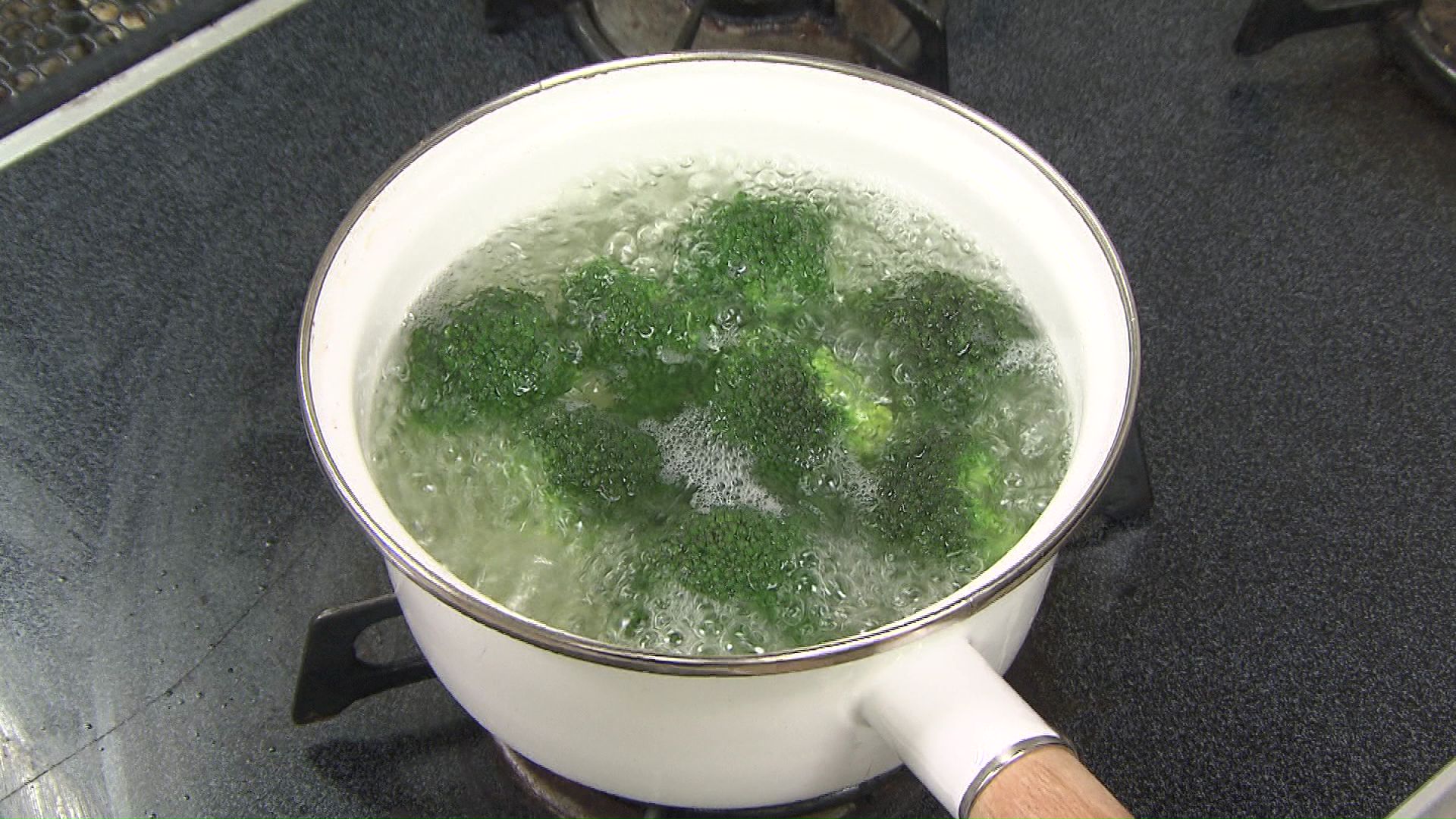 ゆでた場合栄養の半分以上がゆで汁に流れ出してしまう