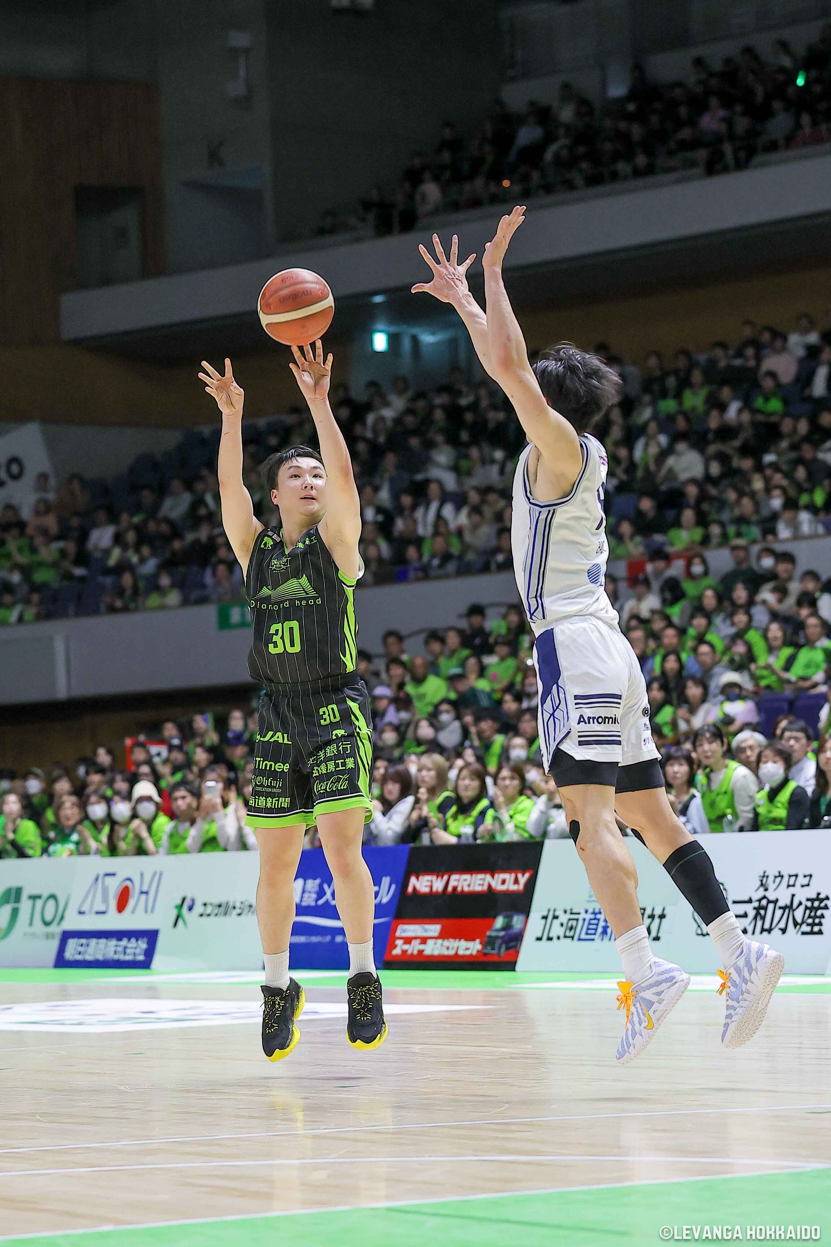 4月11日長崎ヴェルカ戦で6本の3点シュートを決めた富永啓生選手(提供レバンガ北海道)