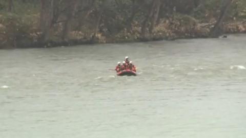 13日朝から捜索再開