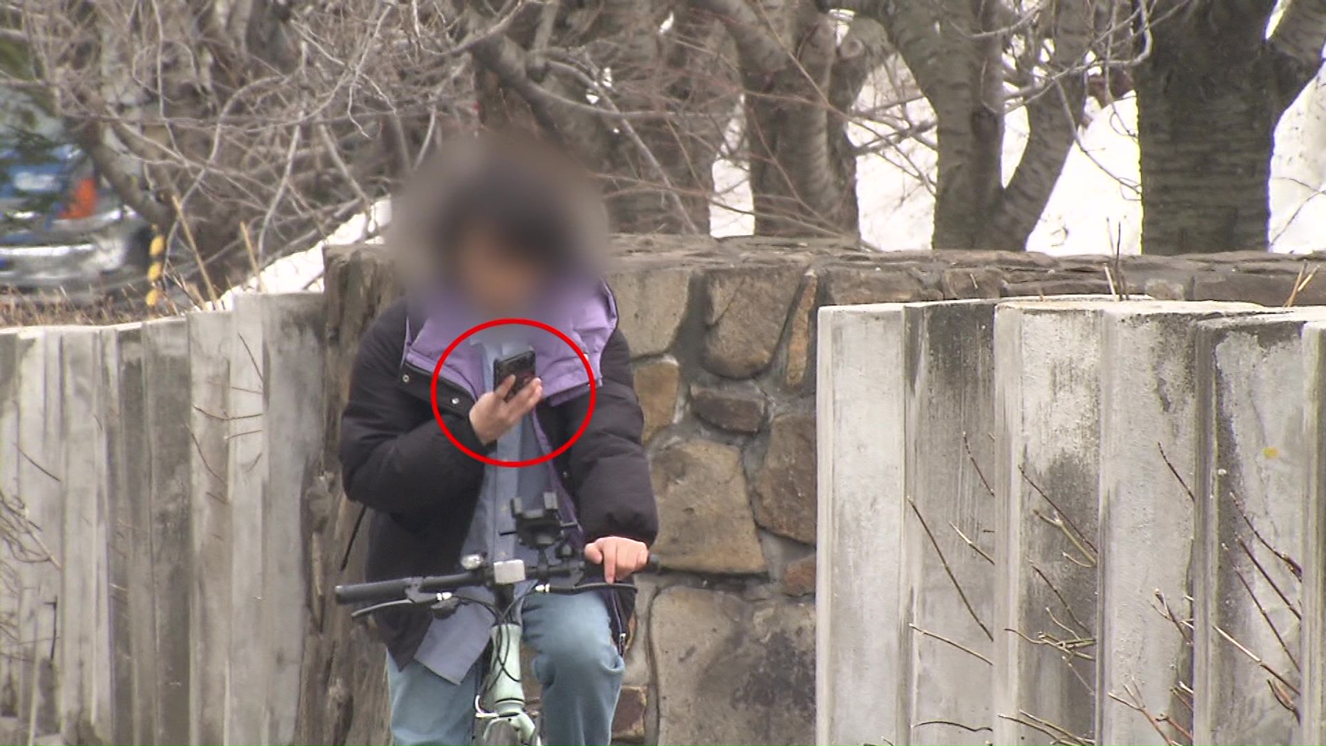 スマホのながら運転や悪質・危険な運転には反則金が