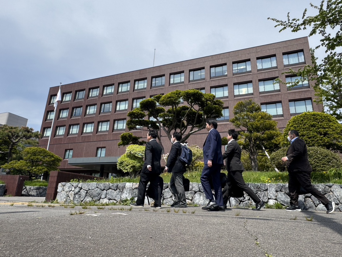 弁護士が函館地方裁判所へ提訴